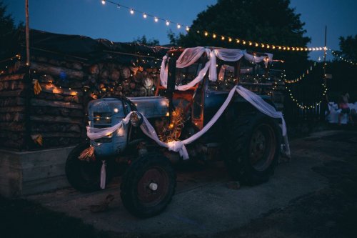 Svatební traktor