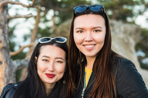 Karina a Diana u Borovoe v Kazachstánu