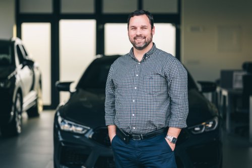 Focení firemního týmu v showroomu